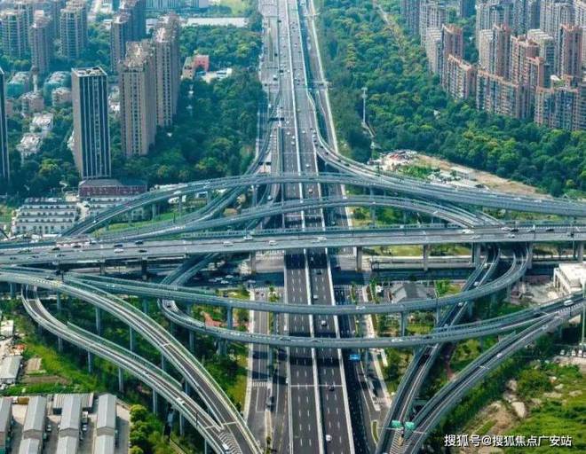 售楼处发布：探索理想居住新境界！k8凯发入口今日发布丨杭州沐兰台(图14)
